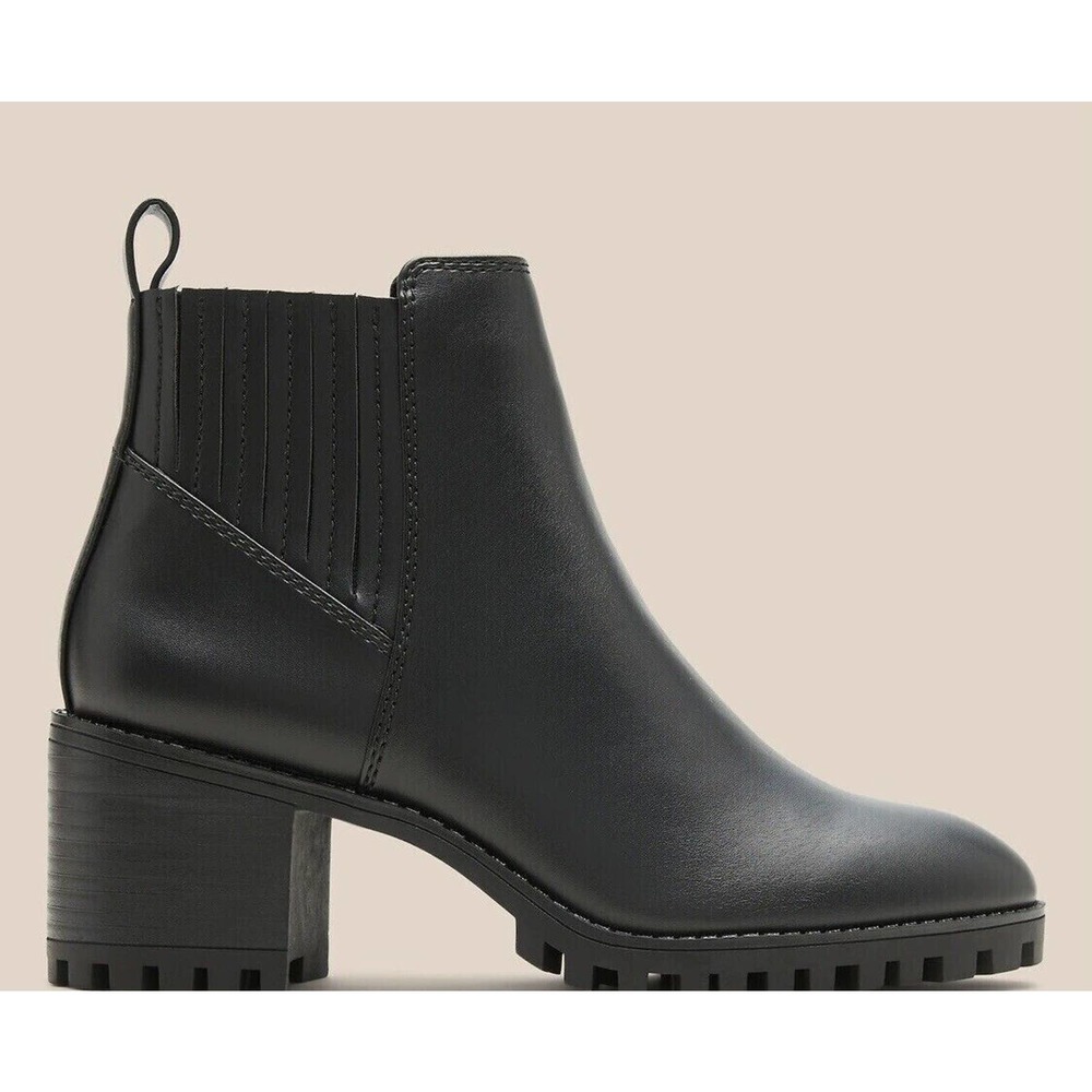 Banana Republic Factory Chunky Lug Sole Ankle Boots Black Size 8